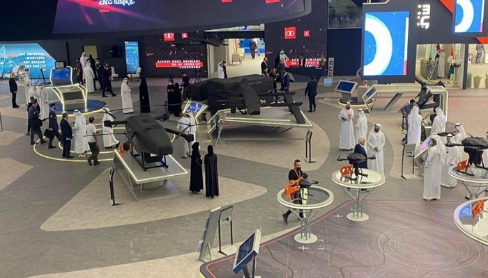 الأمارات | مجموعة ايدج الامارتية تقدم طائرات بدون طيار Hunter 10 يمكن اطلاقها من المركبات والمدفعية.