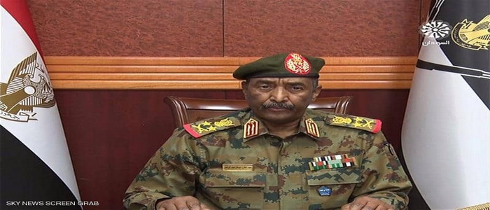 السودان | إنقلاب  عسكري والفريق أول ركن عبد الفتاح البرهان يعلن حل مجلس السيادة الانتقالي ومجلس الوزراء ويعلن حالة الطوارئ في البلاد.