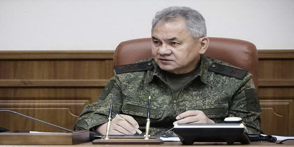 روسيا | وزير الدفاع الروسي يناقش تزويد القوات بالأسلحة في مقر المجموعة المشتركة للقوات.