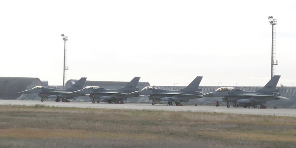 هولندا | التخطيط لتقديم المزيد من الطائرات المقاتلة من طراز F-16 لتدريب الطيارين الأوكرانيين.
