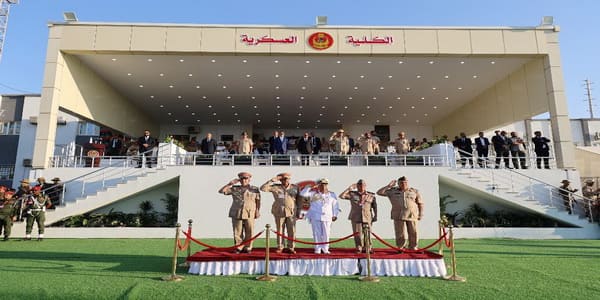 ليبيا | الإحتفال بتخرج الطلبة الضباط بالكليات والأكاديميات العسكرية والمعهد العسكري الفني بالكلية العسكرية في طرابلس بمناسبة الذكرى 85 لتأسيس الجيش الليبي.