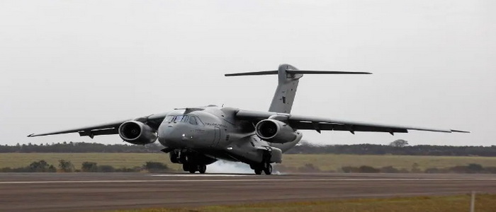 البرازيل | شركة Embraer تحقق تقدمًا في حملة اختبار طائرة النقل العسكرية KC-390 لصالح سلاح الجو البرتغالي.