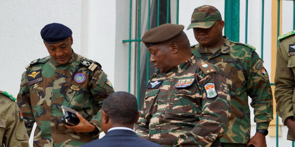 النيجر | المجلس العسكري الحاكم يلغي بشكل فوري اتفاق التعاون العسكري مع الولايات المتحدة الأمريكية. 