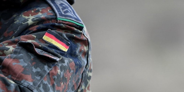 ألمانيا | الإحتياج إلى ما لا يقل عن75 ألف جندي إضافي ضمن قوة جيشها للوفاء بالتزاماتها تجاه منظمة حلف شمال الأطلسي "الناتو".