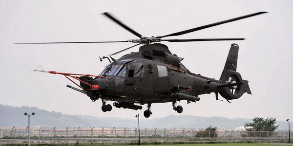 كوريا الجنوبية | شركة صناعات الفضاء الكورية توقع عقد إنتاج طائرات الهليكوبتر المسلحة الخفيفة (LAH).