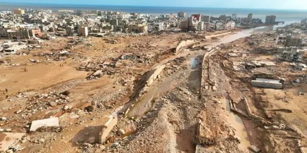 ليبيا | مساعدات إنسانية متنوعة من دول عربية وغربية أرسلت إلى مدن ومناطق الشرق الليبي المنكوبة للمساهمة في مهام الإغاثة والبحث والإنقاذ.